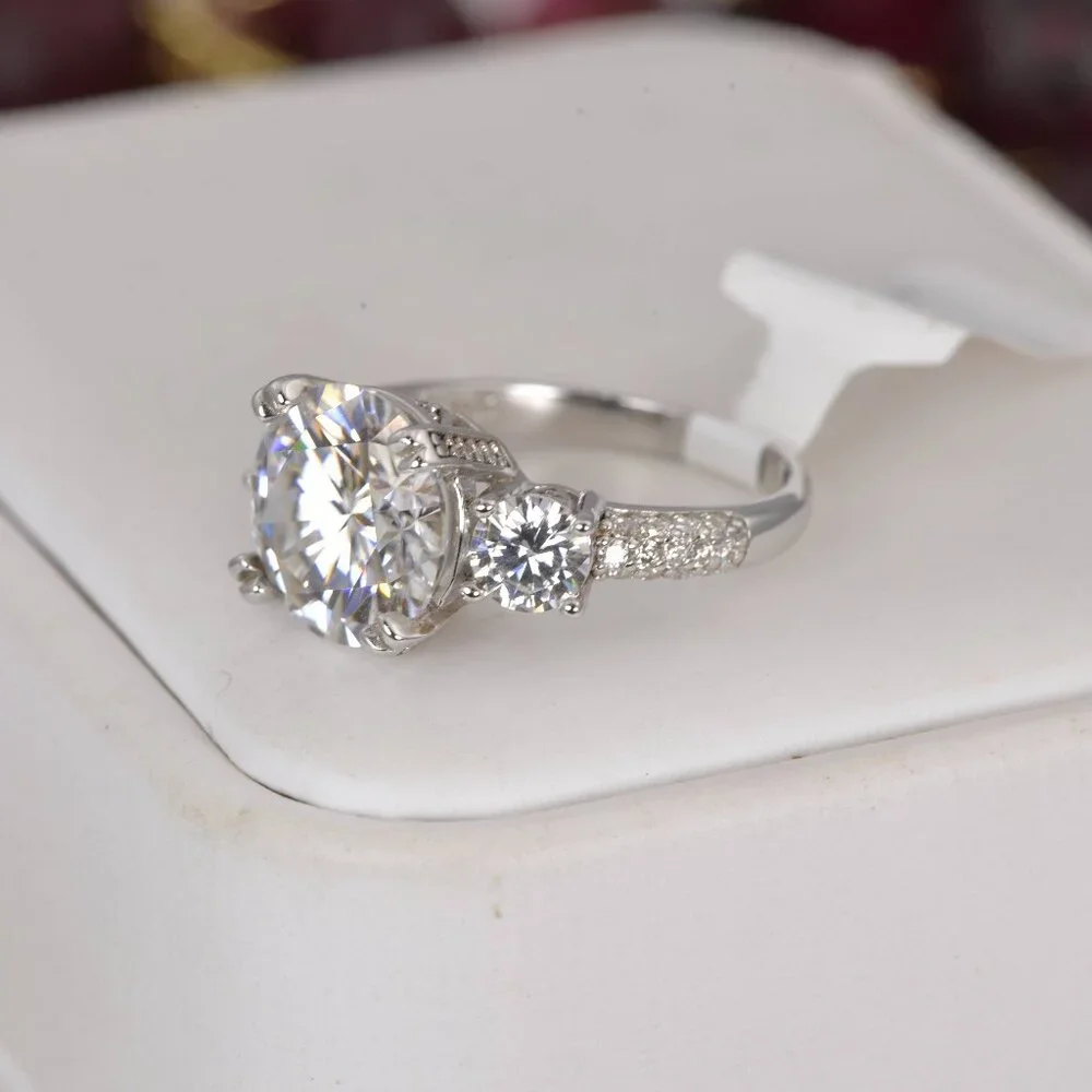 Moissanite 6ctw Round Brilliant Cut Egagement Ring 925 Sterling Silver